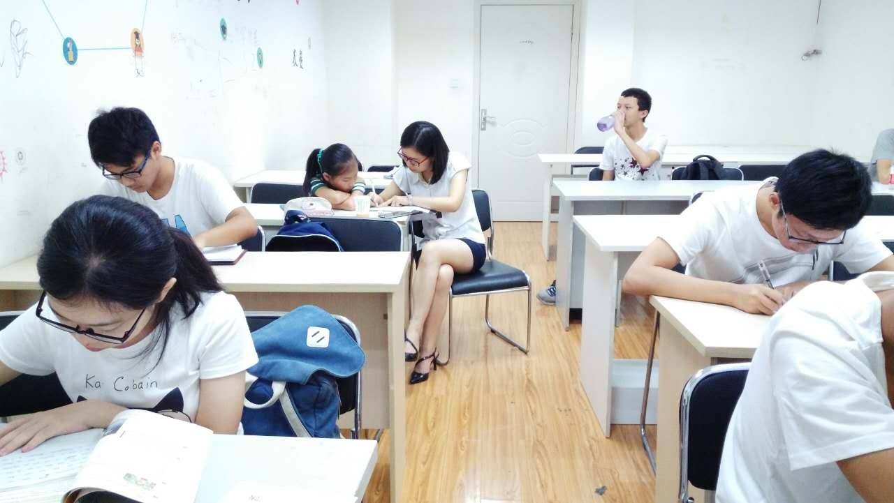 补习小程序.jpg 成都小程序开发